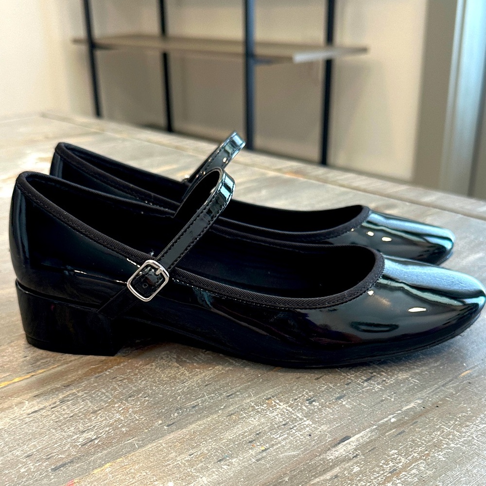 Black Patent Leather Mary Jane Shoes